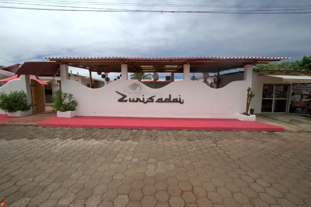 Отель Zurisadai Пуэрто-Айора Экстерьер фото